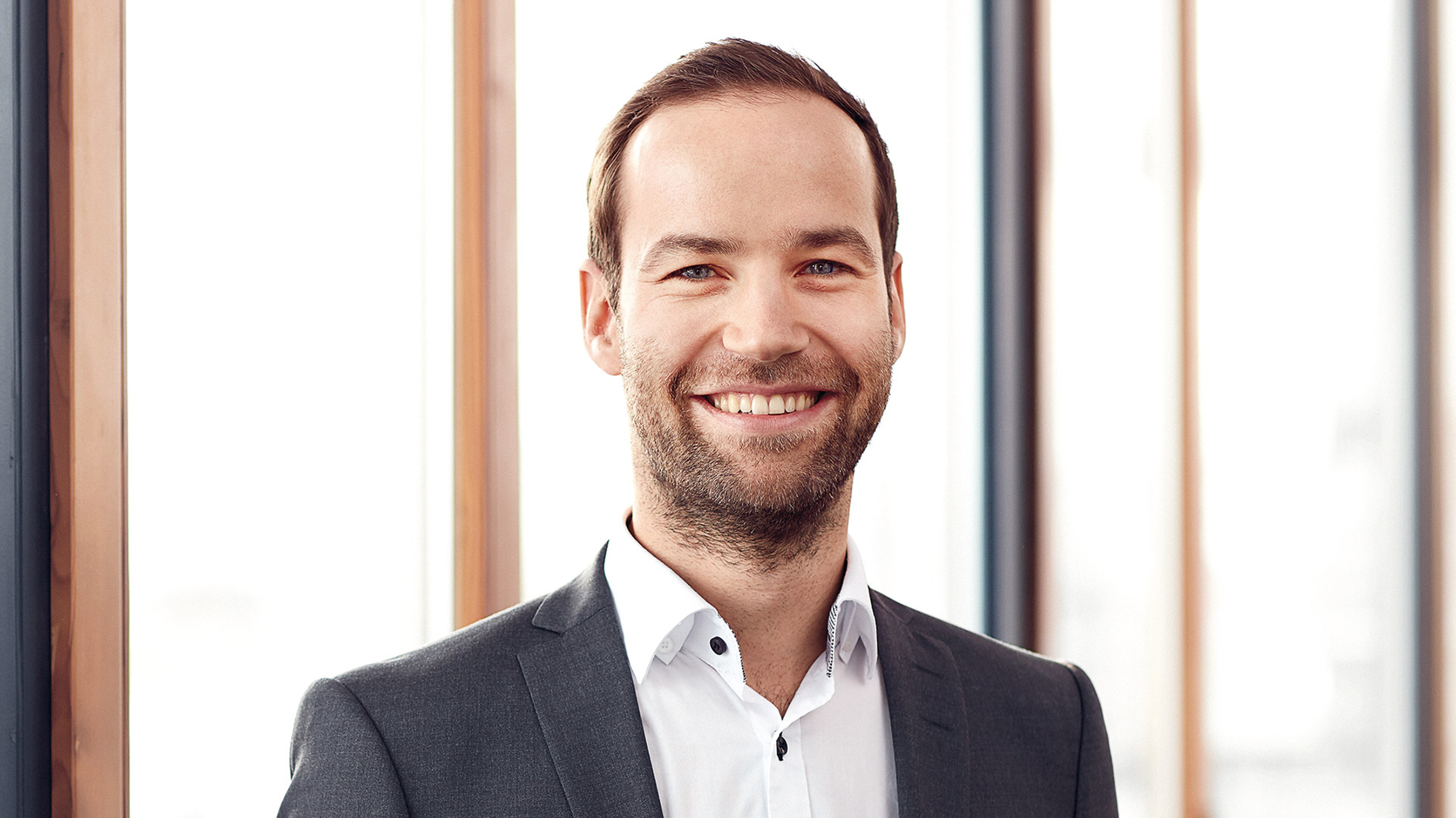 Christoph Hoelzl, Press Officer, SEG Automotive