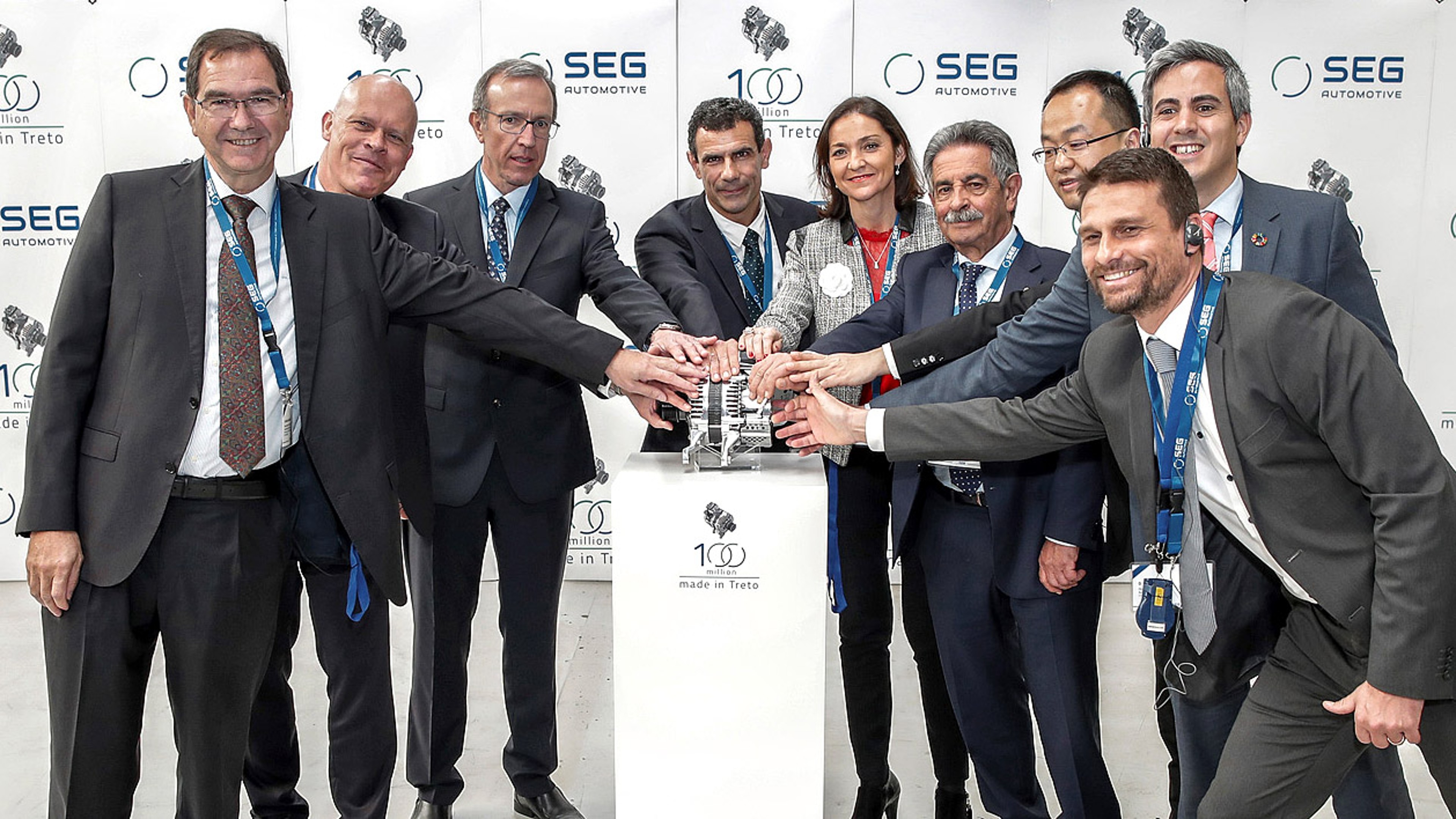 SEG Automotive management celebrates the 100 Millionth generator produced